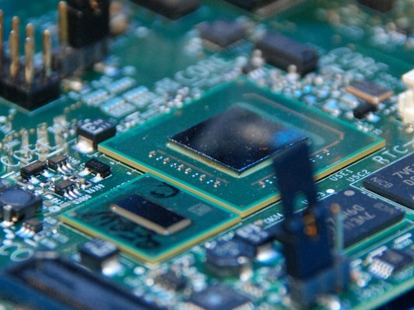 intel atom and chipset
