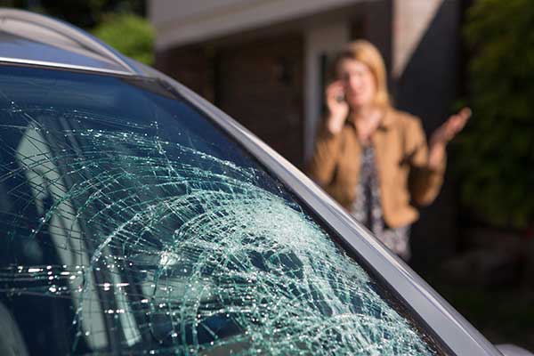 How Do You Determine if the Windshield Can Be Fixed or Must Be Replaced?